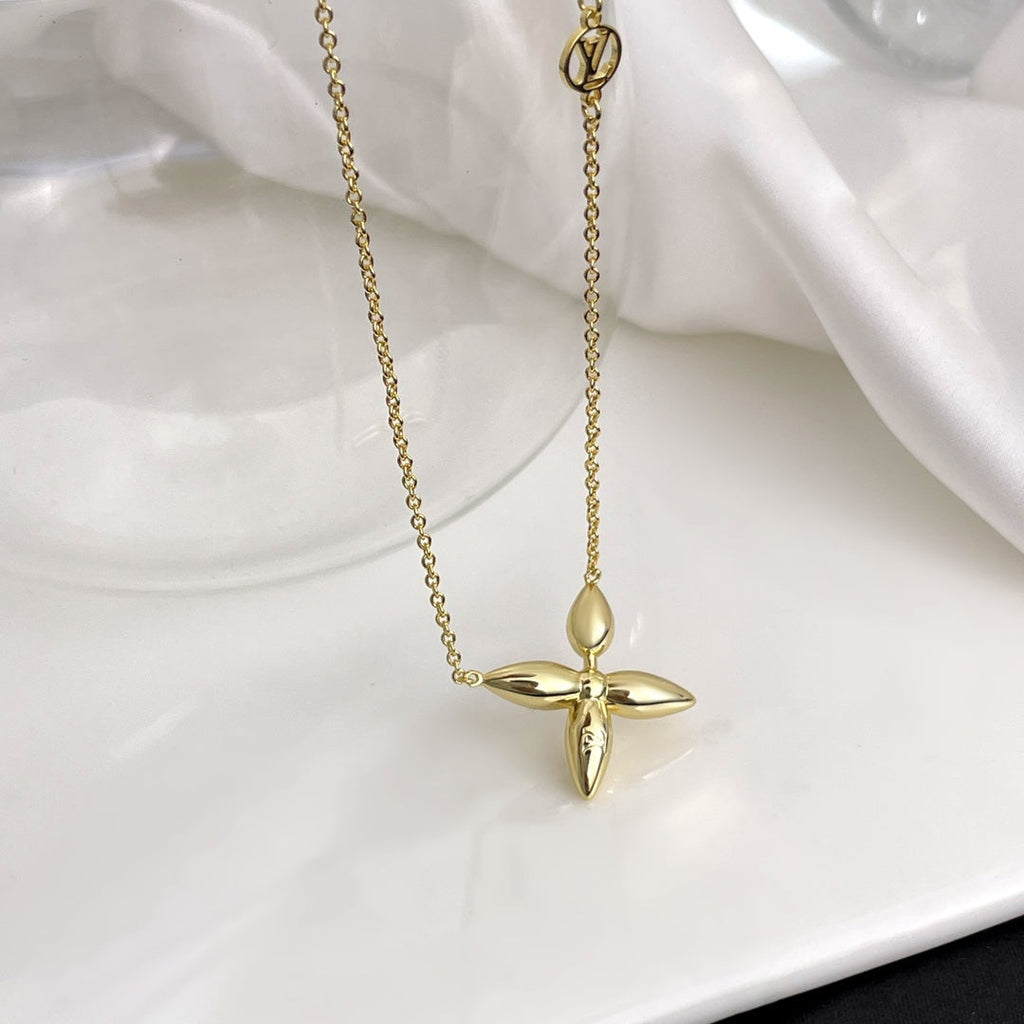 LOUIS VUITTON LOUISETTE GOLD NECKLACE