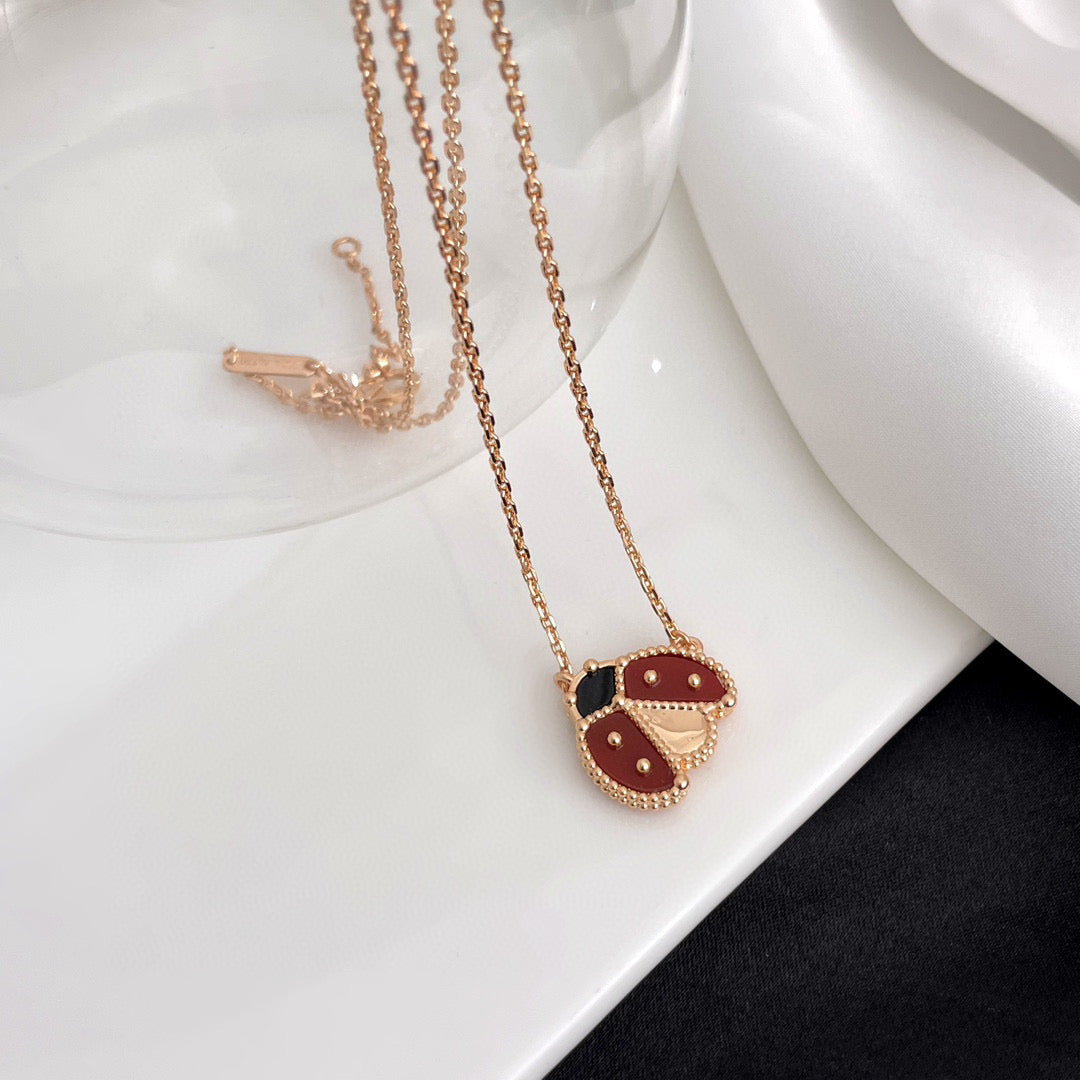 VCA LUCKY CARNELIANS LADYBUG NECKLACE